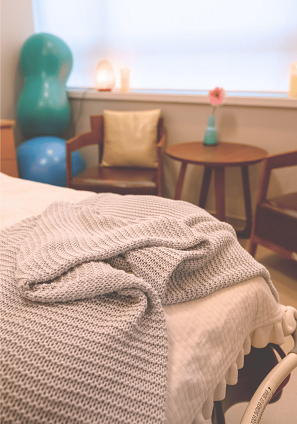 The birth environment at Am-Sino